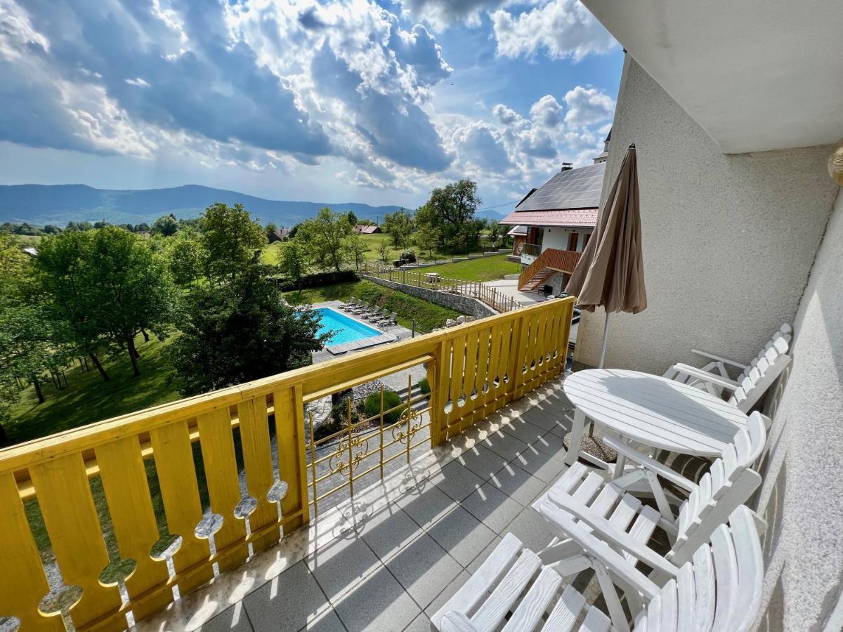 Guest House Domacija Krnc Hrib pri Hinjah Exterior photo