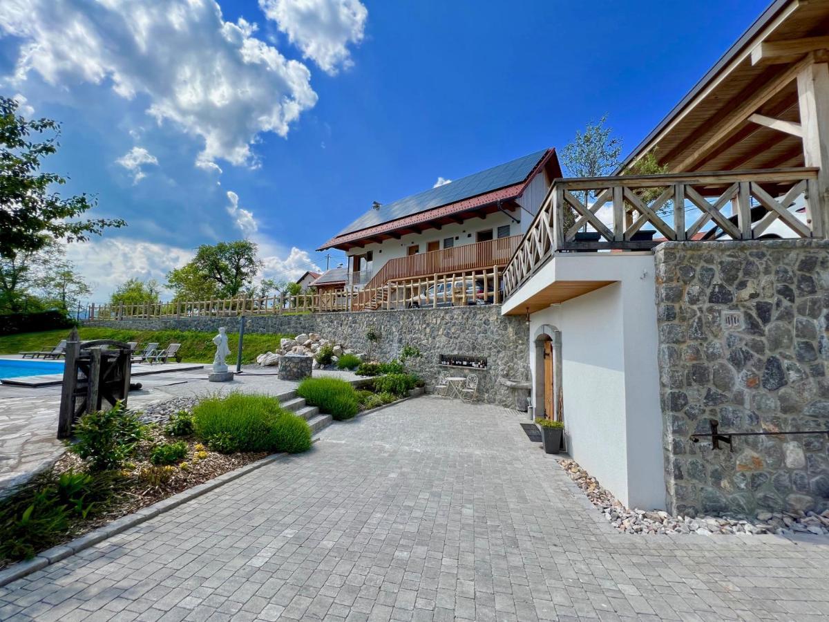 Guest House Domacija Krnc Hrib pri Hinjah Exterior photo