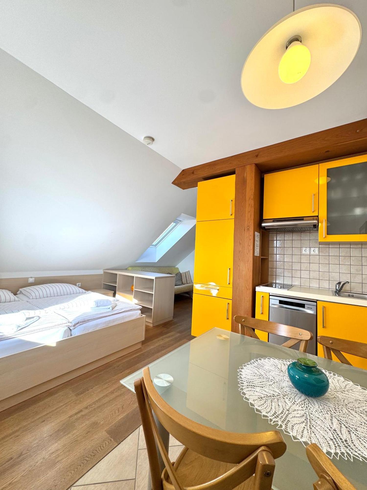 Guest House Domacija Krnc Hrib pri Hinjah Exterior photo